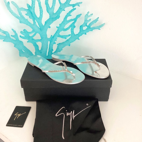 Giuseppe Zanotti NEW Silver Leather Crystal Embellished Thong Sandals Shoes 37